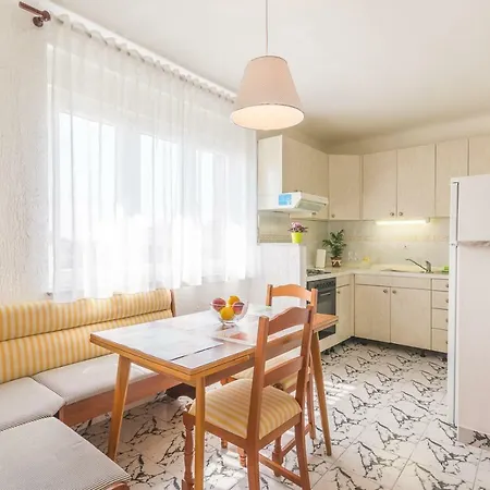 Valerie Apartment Split